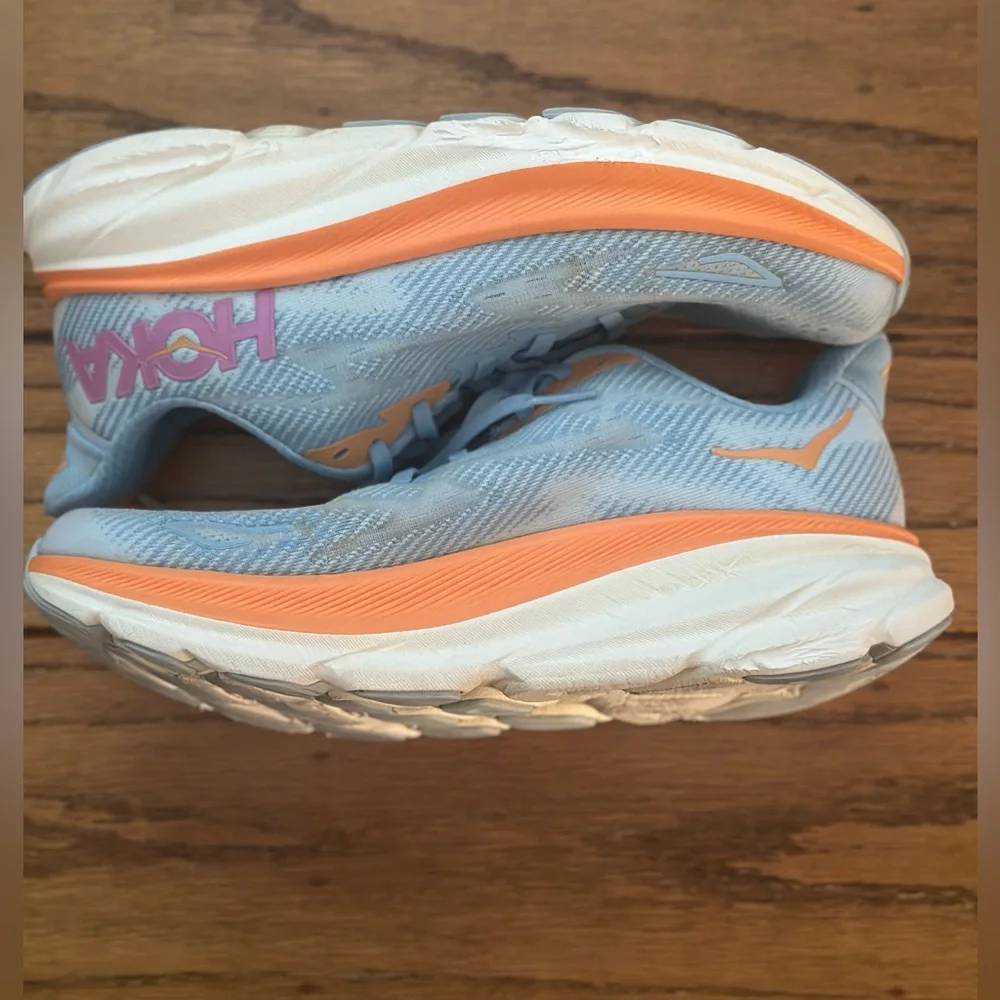 Hoka One One Women's Clifton 9 -- Size 9 🩵 - Picture 6 of 10